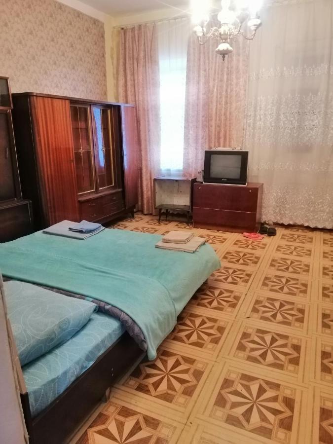 Рядом С Автовокзалом Apartment Odesa Exterior photo